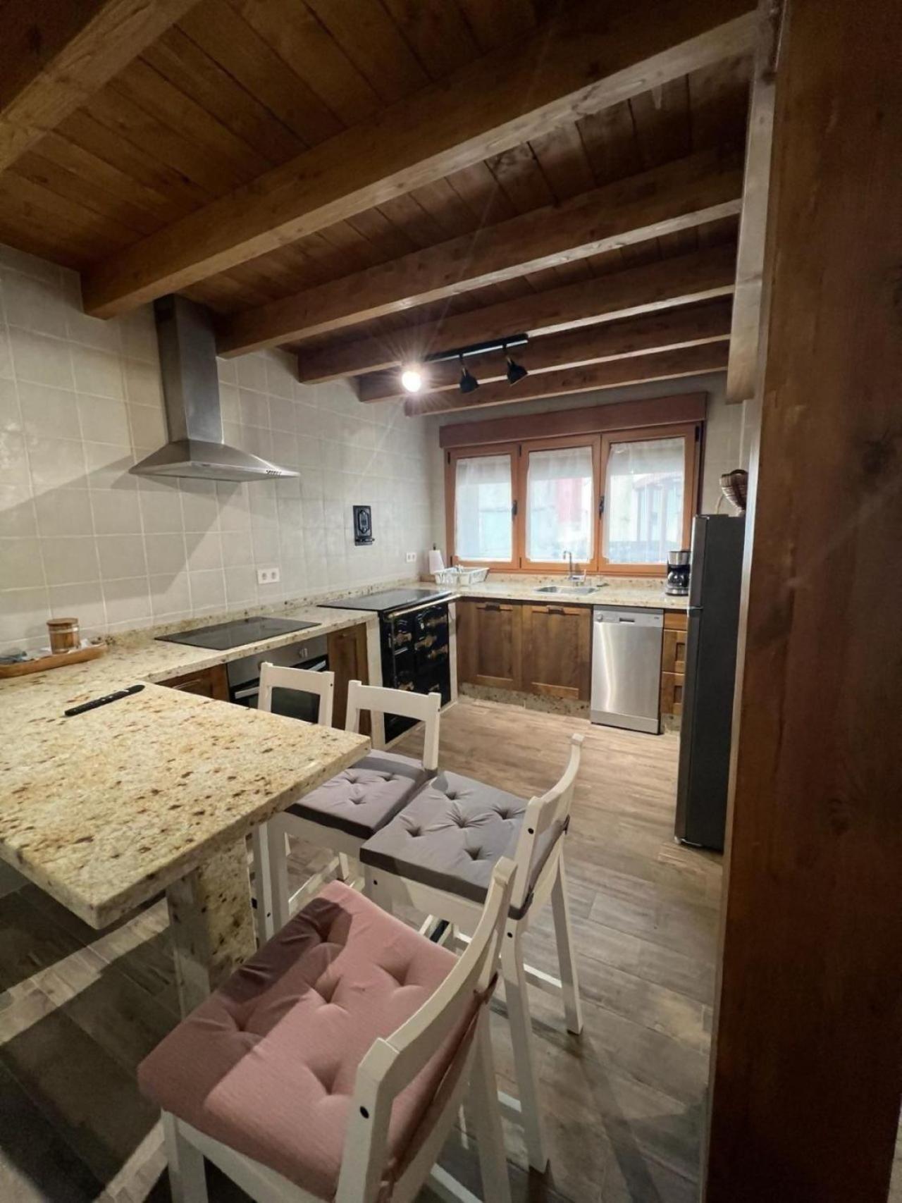 Casa Moises En Bimenes Villa Екстериор снимка